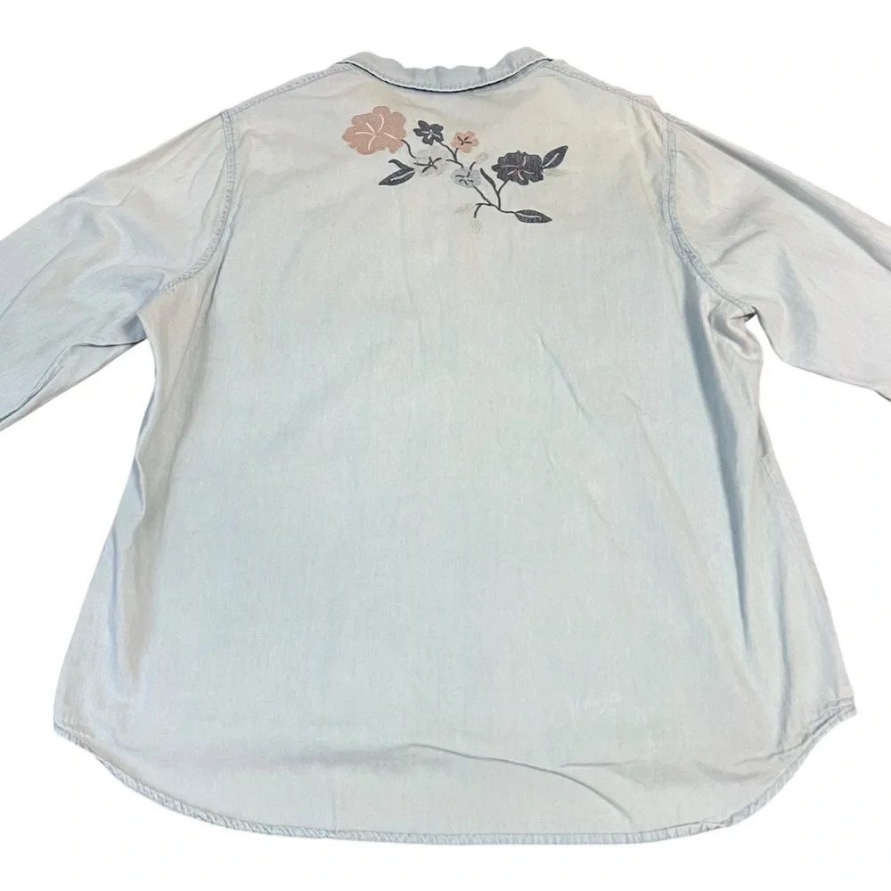 Denim Chambray Floral Embroidered Button Down Shirt XXL - Picture 4 of 6